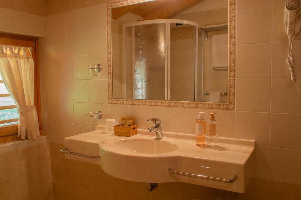 Hotel Garni Sant'Antonio Con Spa Madonna Zewnętrze zdjęcie