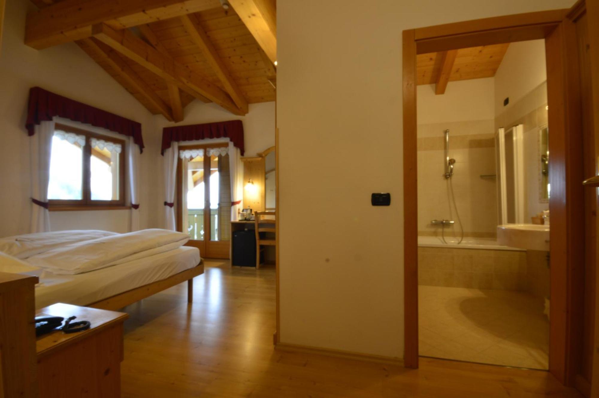 Hotel Garni Sant'Antonio Con Spa Madonna Zewnętrze zdjęcie