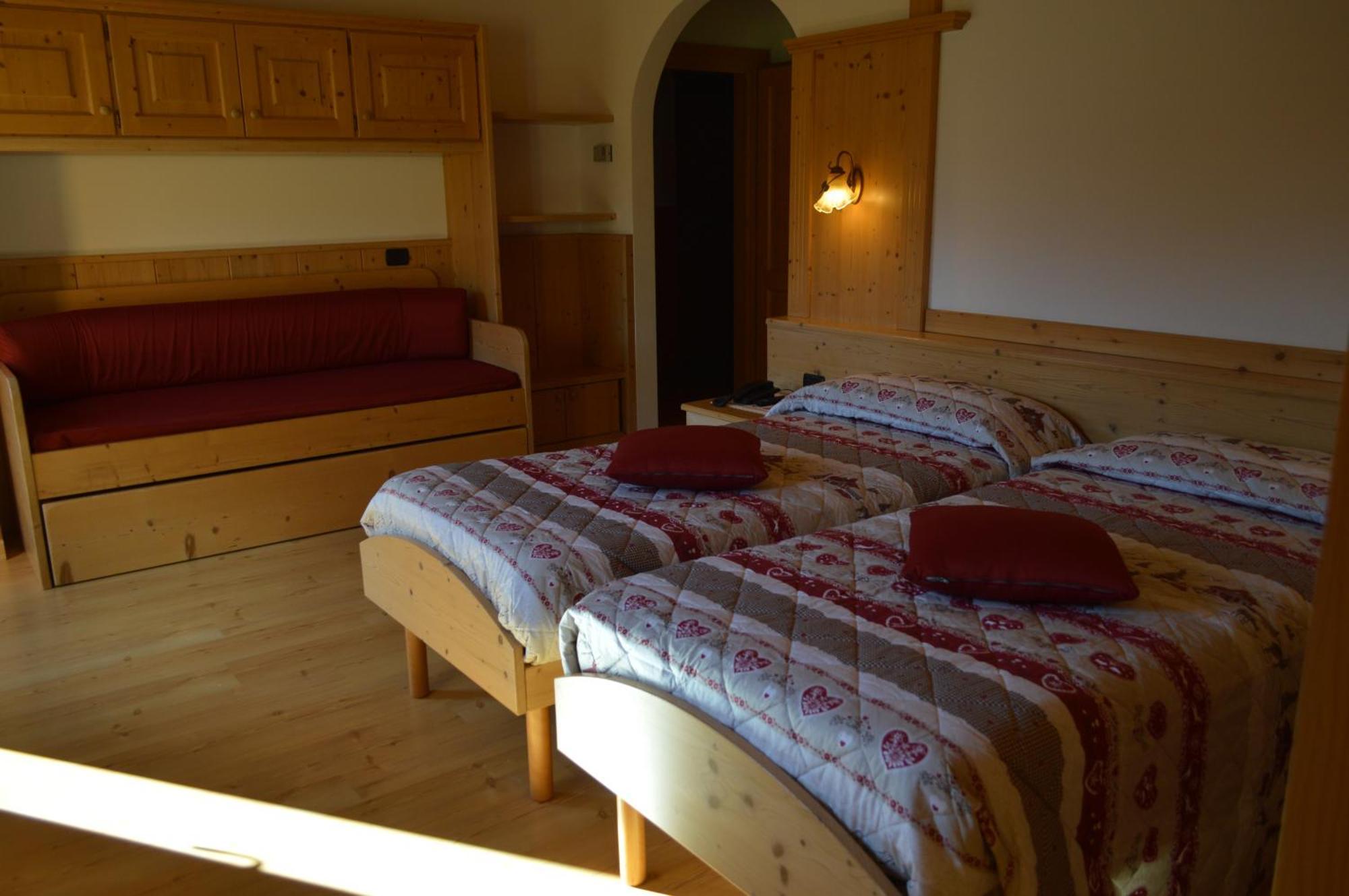 Hotel Garni Sant'Antonio Con Spa Madonna Zewnętrze zdjęcie